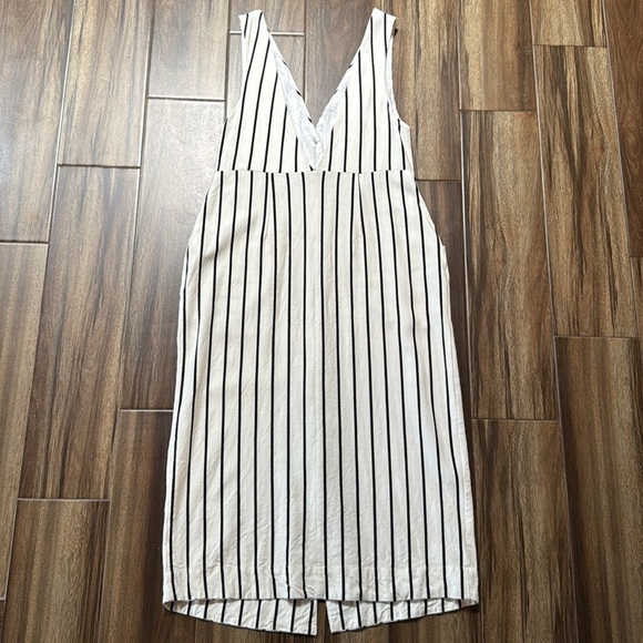 Topshop Black and White Button-Front Dress - Picture 5 of 14